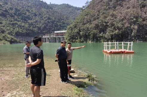 來鳳縣分局開展百福司國控水質(zhì)自動監(jiān)測站運(yùn)維狀況調(diào)研